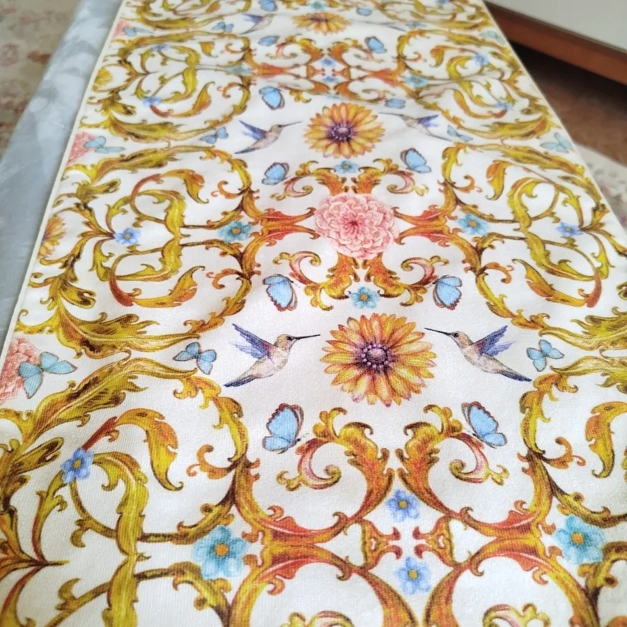رومیزی مخمل