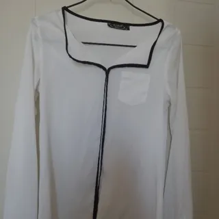 شومیز سفید