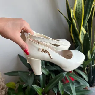 کفش مجلسی
