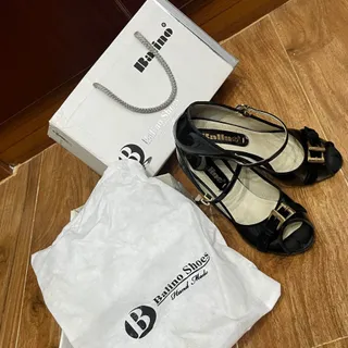 کفش پاشنه دار برند