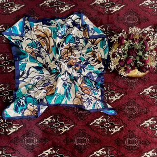 روسری ساتنlorenzo