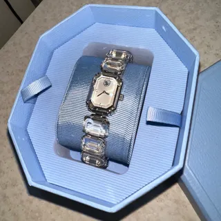 ساعت Swarovski