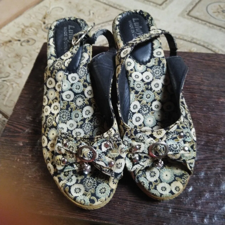 کفش تابستونه