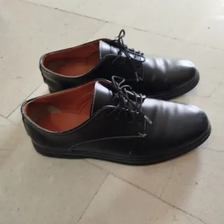 کفش بند دار زنانه