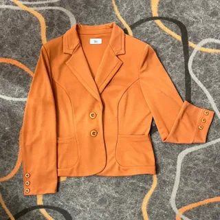 کت کوتاه گوشتی رنگ