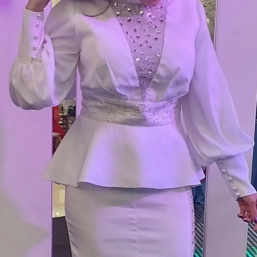 کت و دامن سفید