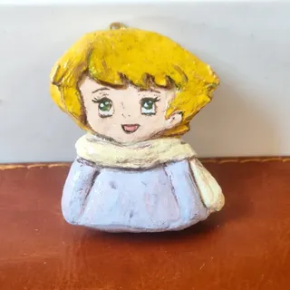 آویز سنگی مجسمه ای