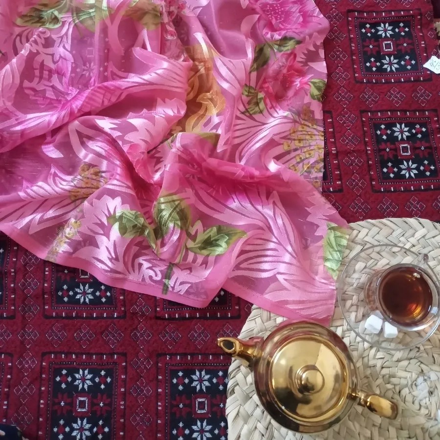 یه پارچه صورتی دلبررر