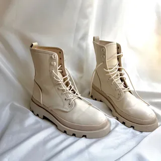 نیم بوت pull & bear