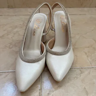 کفش مجلسی پاشنه دار
