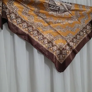روسری ساتن