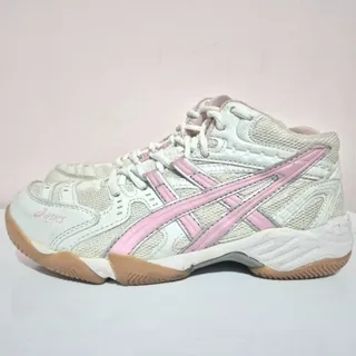 کفش اسپرت‌و‌سالنی  asics