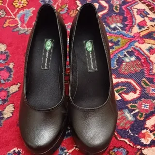 کفش طبی زنانه