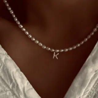 گردنبند‌حروف بادکنکی