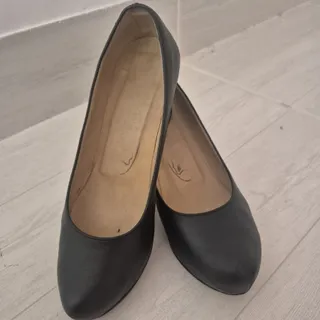 کفش پاشنه بلند