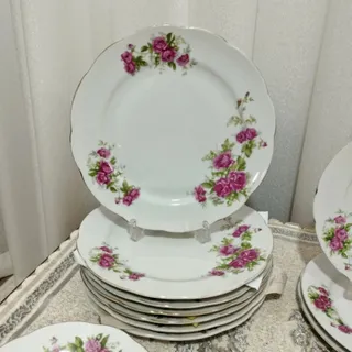 پلوخوری گلسرخی