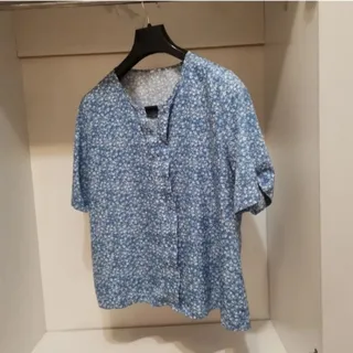 شومیز آبی گلدار خارجی