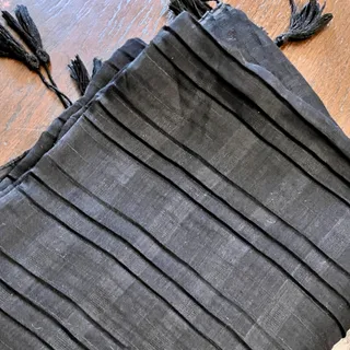 شال مشکی نخی