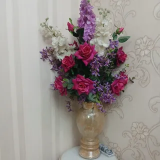 گل و گلدان مصنوعی