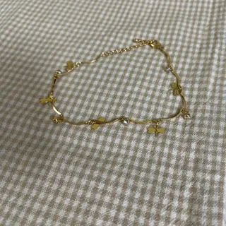 پابند طلایی رنگ ثابت