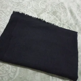 شال مشکی پفکی