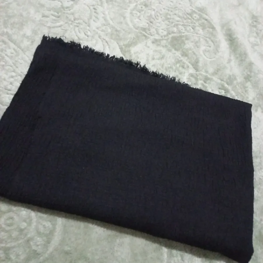 شال مشکی پفکی