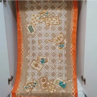 شال کرم نارنجی هرمس