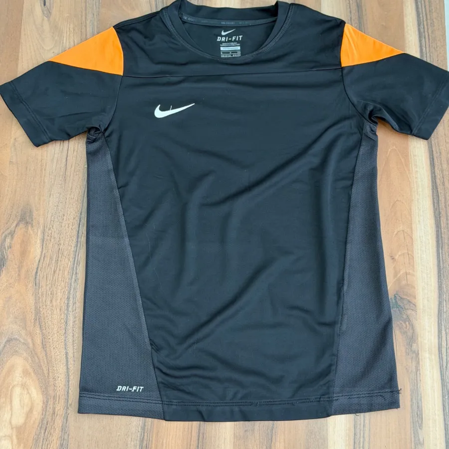 تیشرت ورزشی Nike original