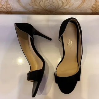 کفش valentino