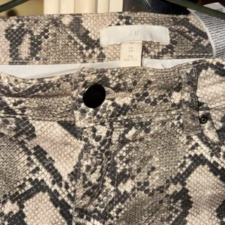 شلوار پوست ماری h&m
