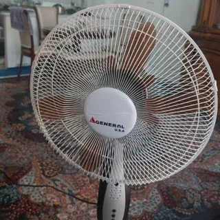 پنکه ایستاده