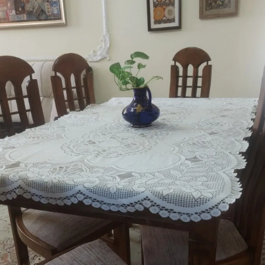 رومیزی توری سفید