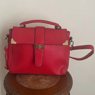 کیف قرمز مجلسی