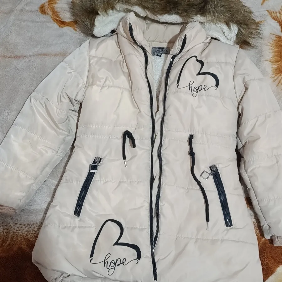کاپشن دخترانه. زارا