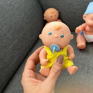 عروسک بامزه