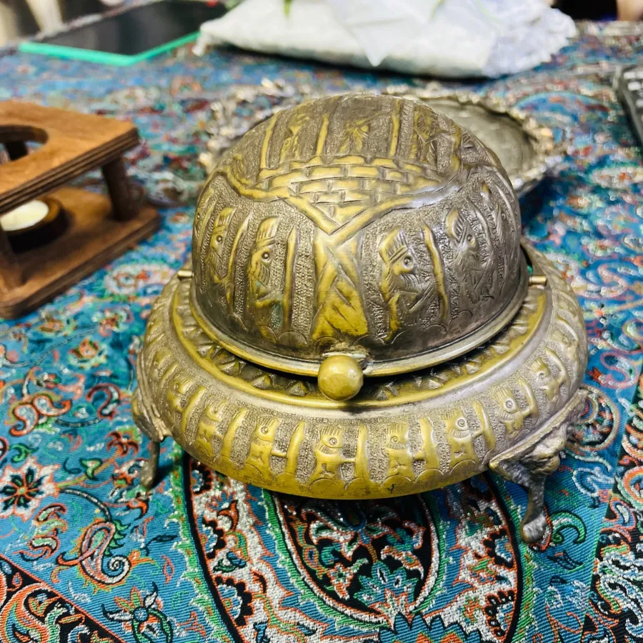 خاویار خوری برنجی