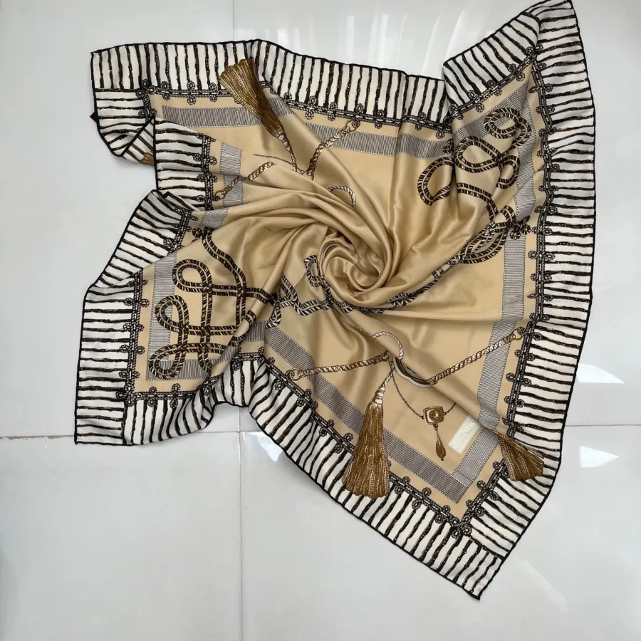 روسری ساتن