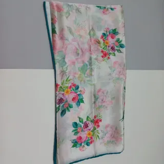روسری ابریشمی
