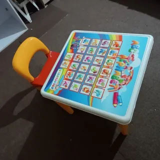 میز و صندلی کودک