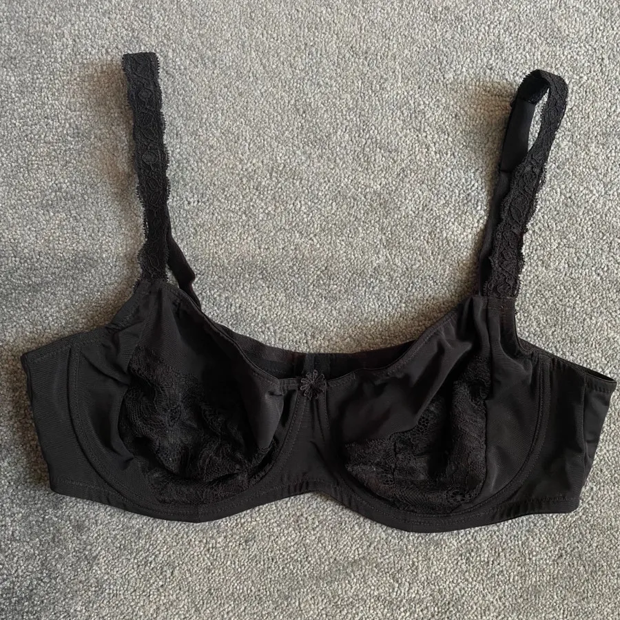 سوتین اسمارا آلمان 90 D