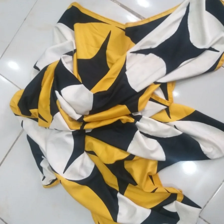 روسری قواره دار