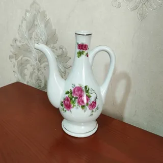 گلابدان گلسرخی