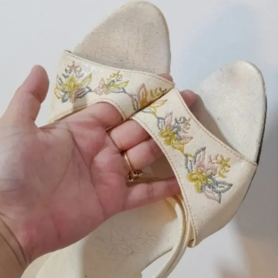 صندل وارداتی گلدوزی