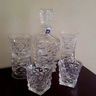 ست تنگ و لیوان کریستال