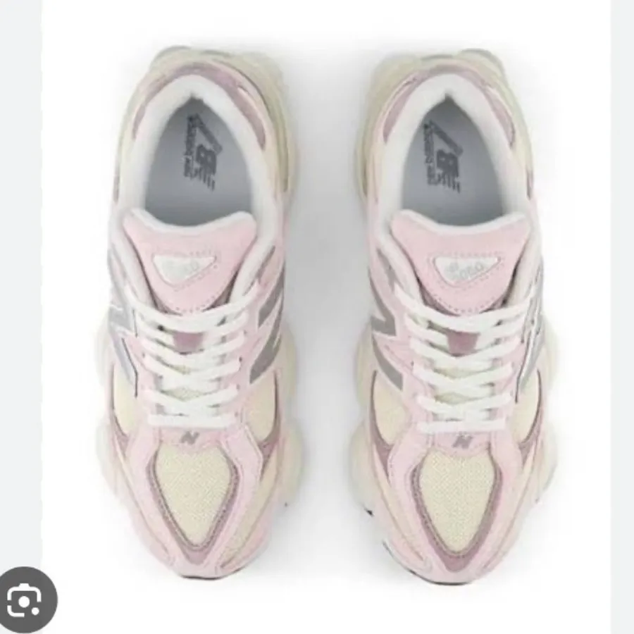 کتونی New balance 9060