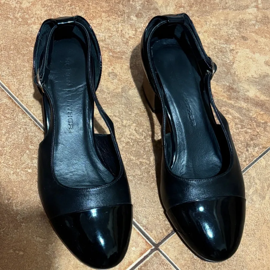 کفش کهن چرم مشکی