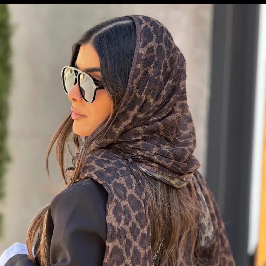 شال پلنگی پلیسه