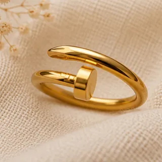 انگشتر میخ کارتیه