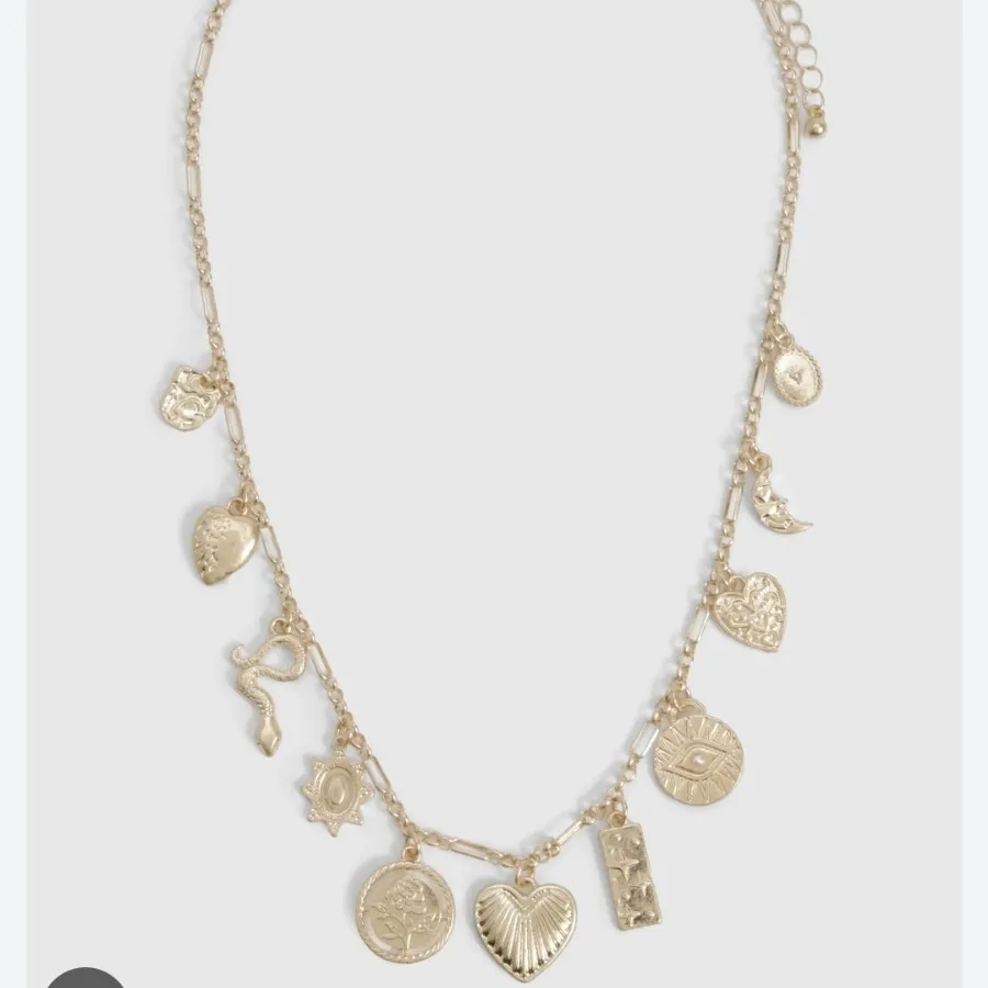 گردنبند چارم دار boohoo