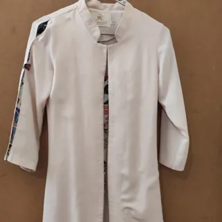 مانتو کرمی گلبهی مجلسی